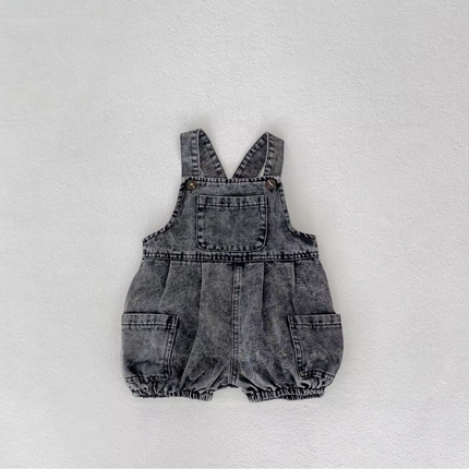 Kurze Latzhose
