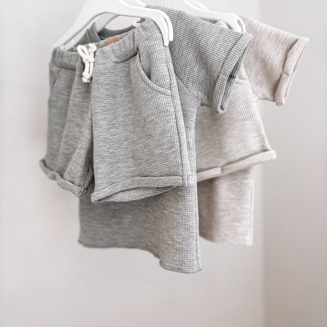 T-Shirt und Shorts Set